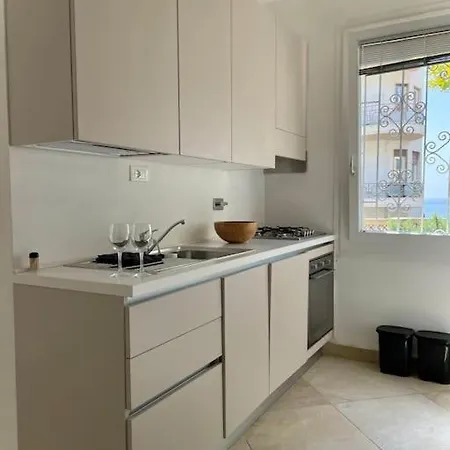 Sweet Home- Con Terrazza Appartement